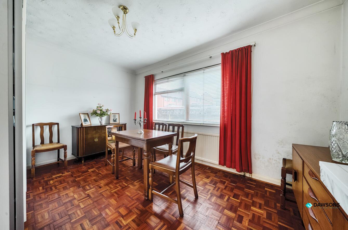 Y Llwyn, Llanelli, SA15 1JT